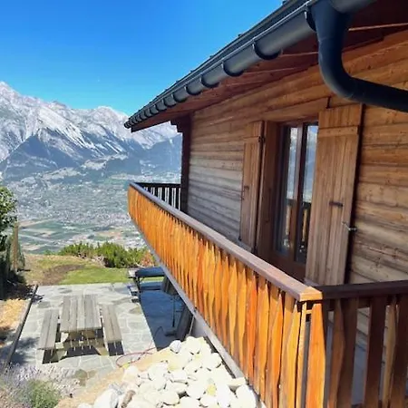 L' Escouriou , Beautifully Renovated Luxe - 12 Pers - Chalet