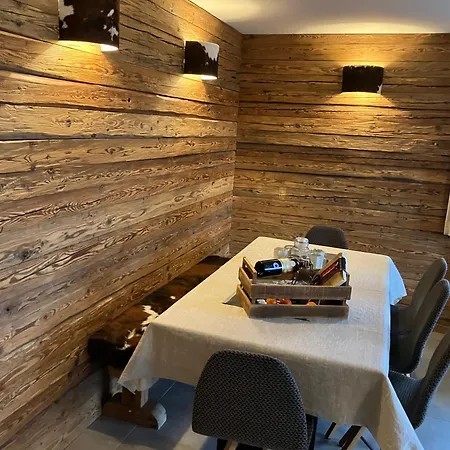 L' Escouriou , Beautifully Renovated Luxe - 12 Pers - * Veysonnaz